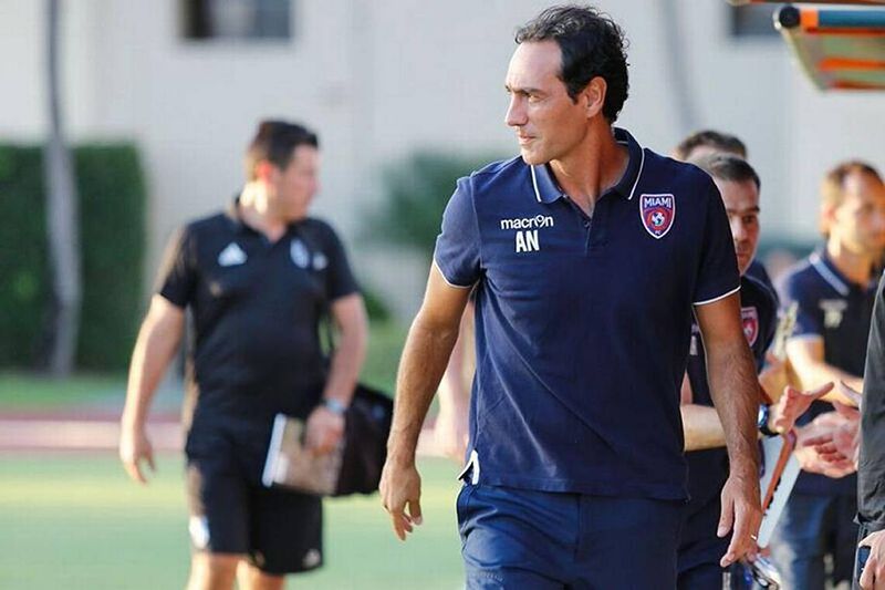 Alessandro Nesta trong vai trò là huấn luyện viên